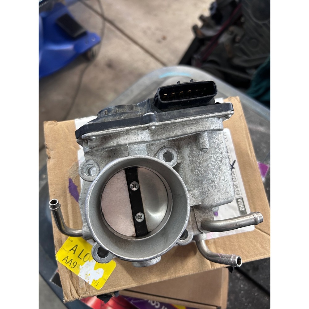2007 Toyota Camry Hybrid Fuel Injection Throttle Body Assembly OEM
